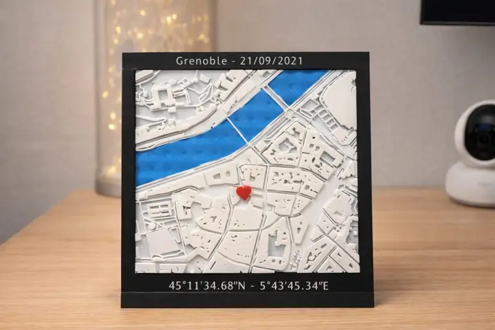 Magnet carte 3D de Grenoble avec un cœur, une date et des coordonnées
