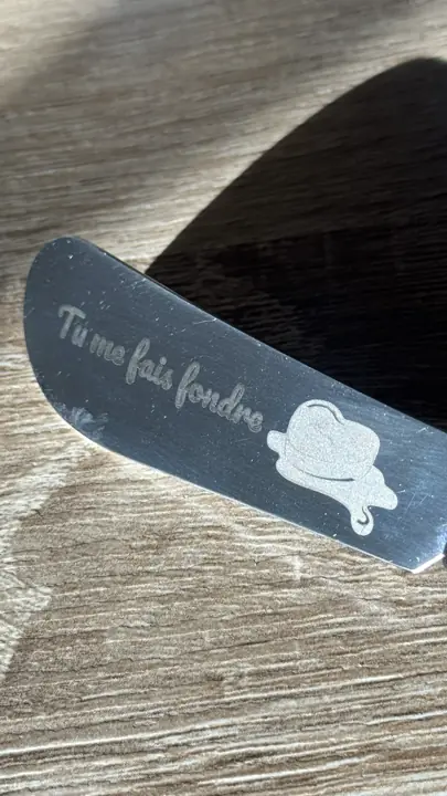 Spatule en inox gravée « Tu me fais fondre »